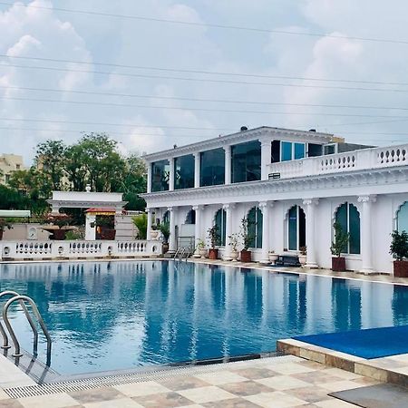 Dream Palace Resort Katmandou Extérieur photo