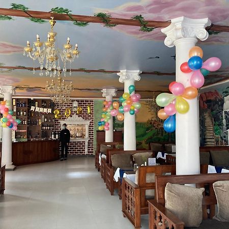 Dream Palace Resort Katmandou Extérieur photo