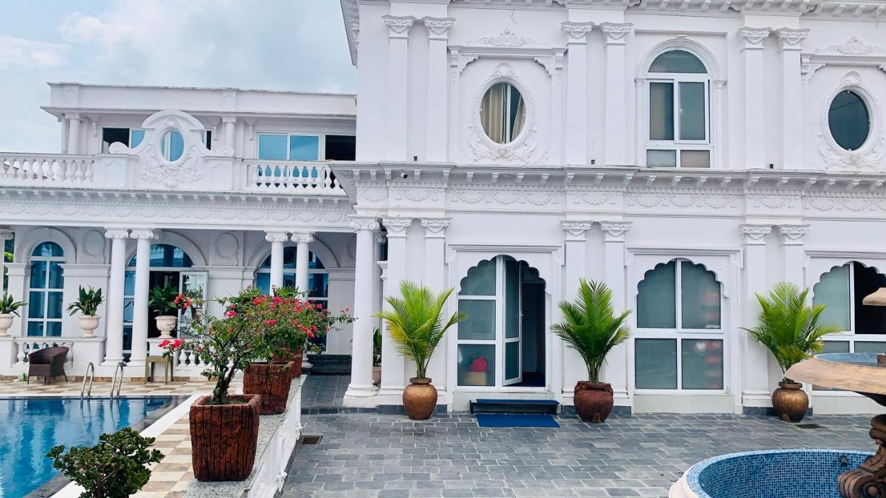 Dream Palace Resort Katmandou Extérieur photo