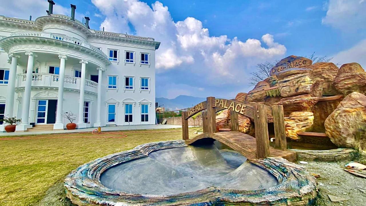 Dream Palace Resort Katmandou Extérieur photo