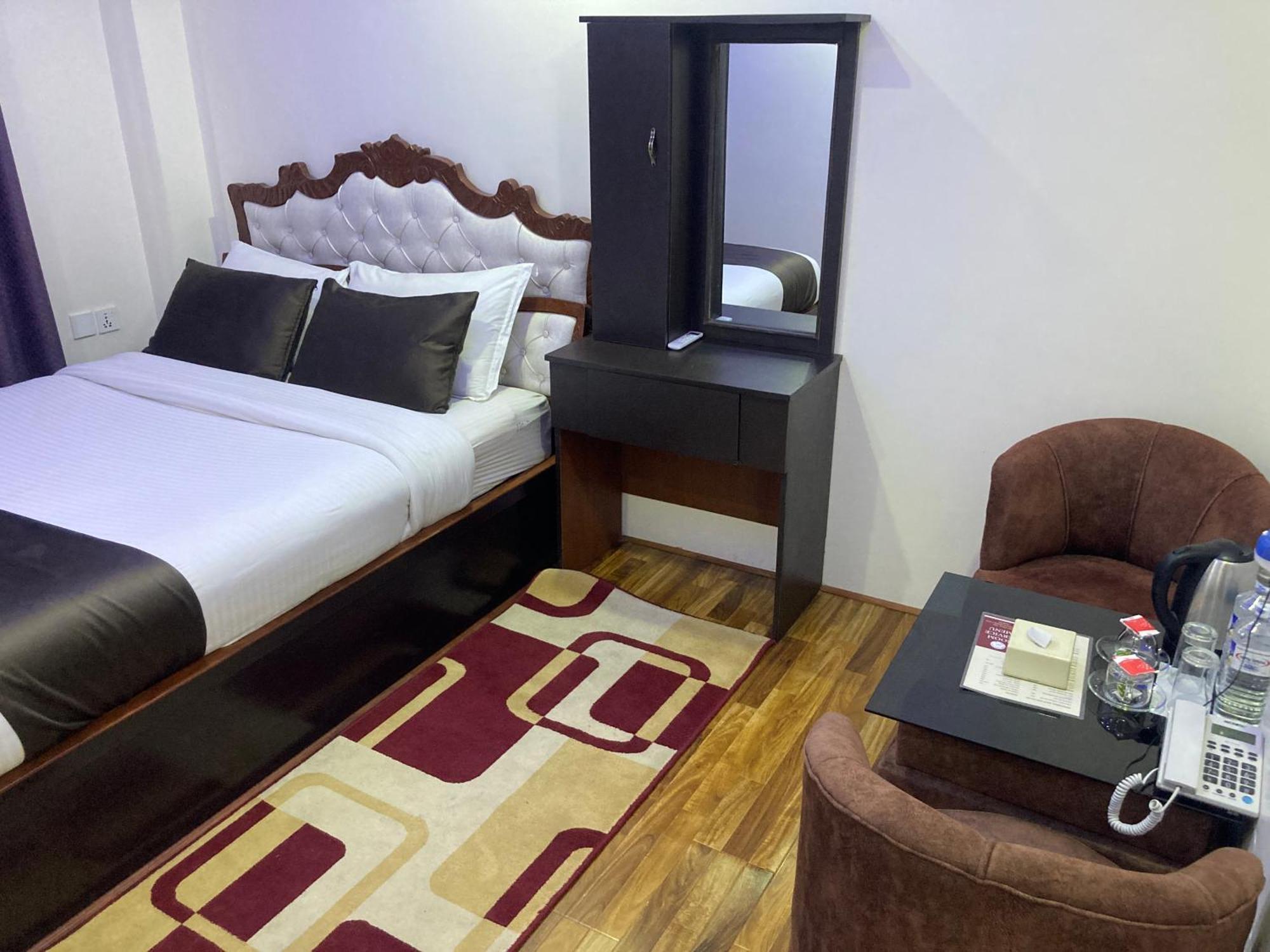 Dream Palace Resort Katmandou Extérieur photo